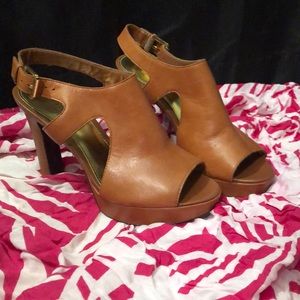 Gorgeous Ralph Lauren Platforms